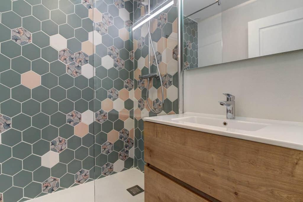 Studio Le Petit Prince - Topdestination Dijon - Centre Ville - Classe 3 Etoiles Ngoại thất bức ảnh
